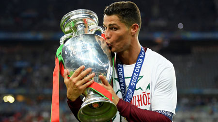 Cristiano Ronaldo with the Euro 2016 trophy